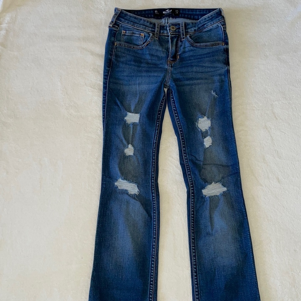 Hollister Low-Rise Boot Jeans